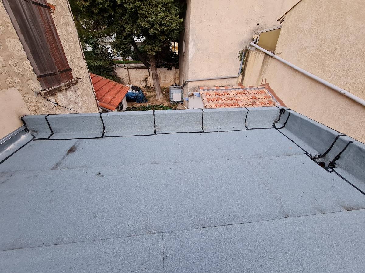 surface plane auto protégée