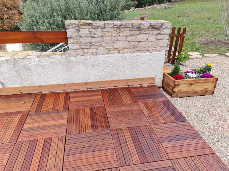 Isolation, Etanchéité de terrasse et pose de dalle en bois exotique aux Pennes Mirabeau dans les Bouches du Rhône