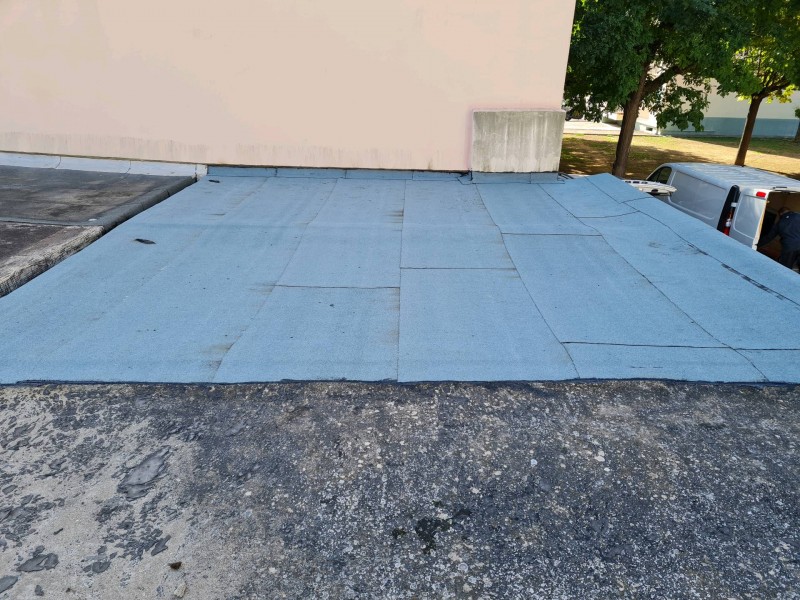 Etanchéité d'un toit de deux garages dans une copropriété sur Marignane