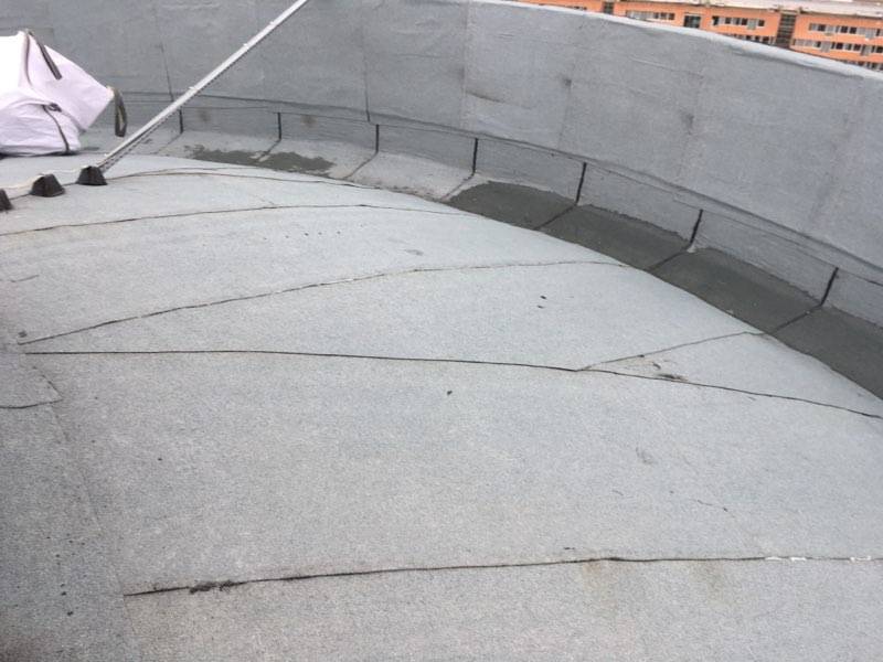 Etanchéité auto protégée sur le toit d'un château d'eau